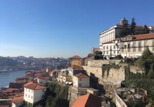Hvor skal man bo i Porto, Portugal?